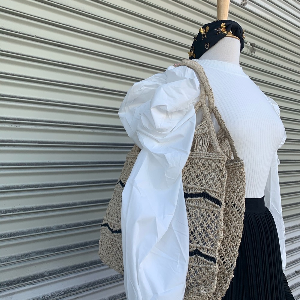 Puff sleeve top